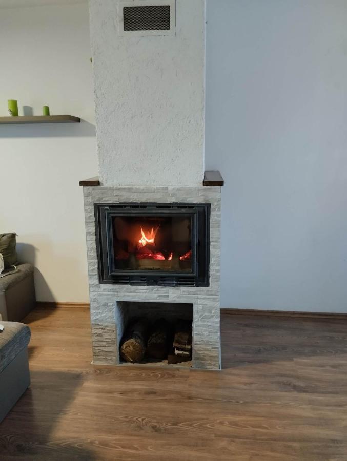Family Holiday Apartman Nyíregyháza Esterno foto